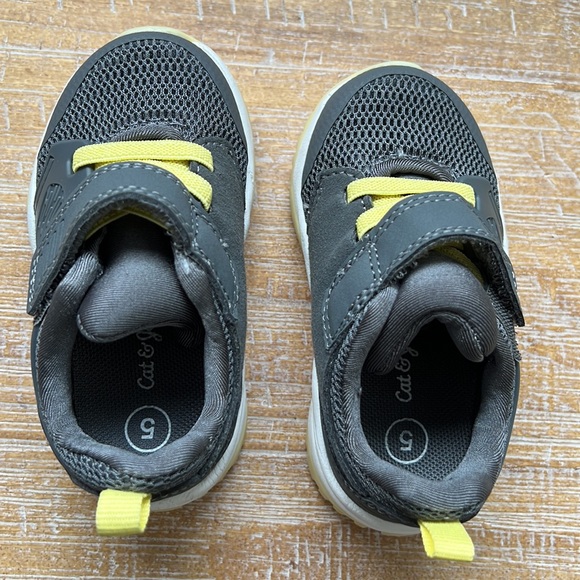 Cat & Jack Toddler Ari Apparel Sneakers - Picture 7 of 8